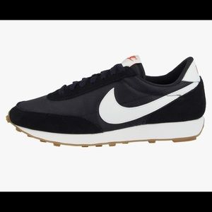 Nike Women’s Daybreak